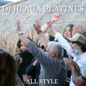 DJ JC aux platines. All style. La Seiche, Sevrier, Lac d'Annecy