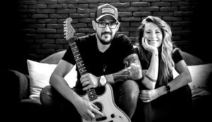 Chörus - Duo Acoustique de covers éclectiques en concert à la Seiche